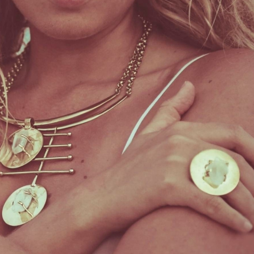 QUARTZ crystal pendant Brass necklace collar - Picture 5 of 5